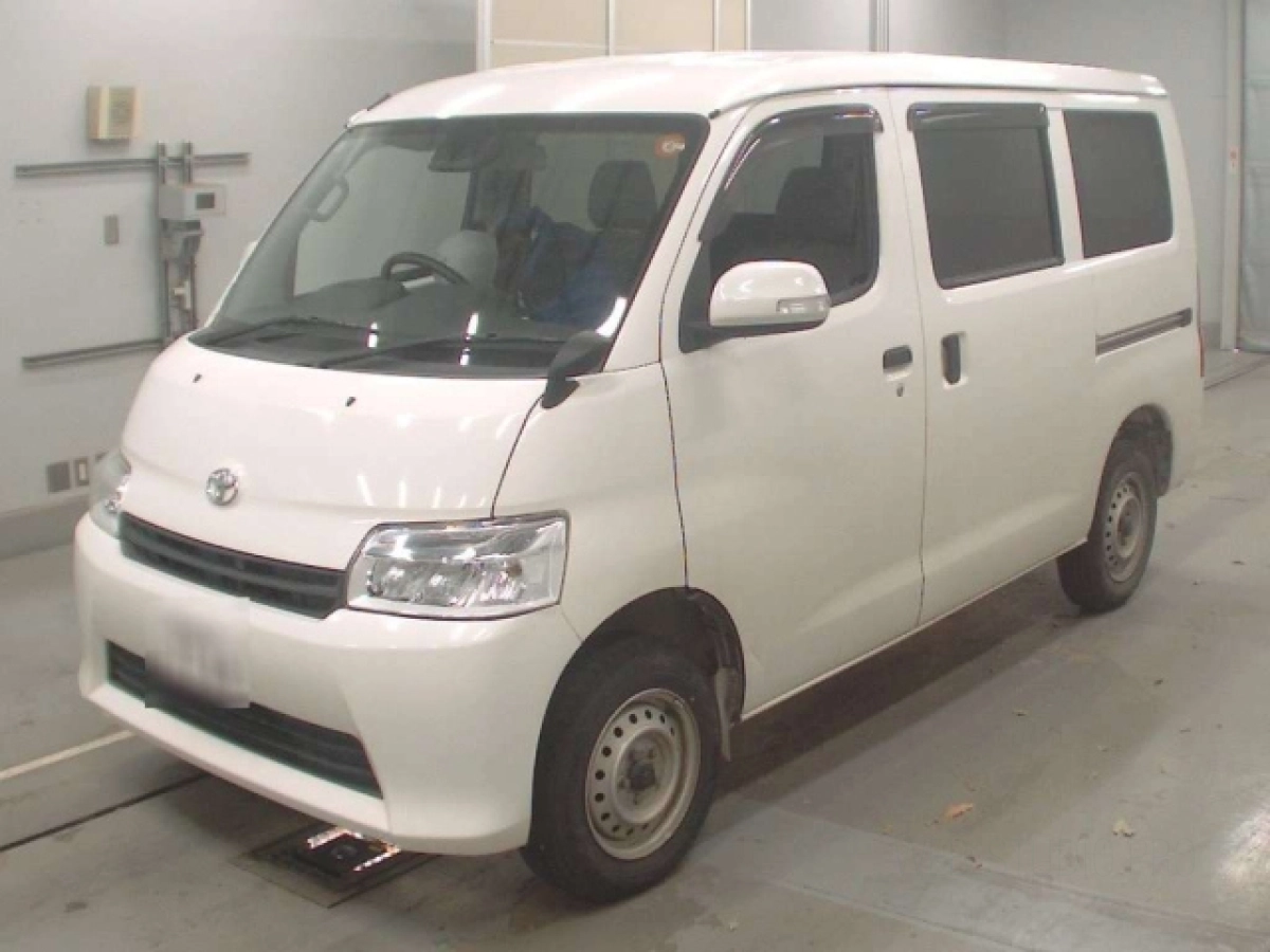 TOYOTA TOWN ACE VAN