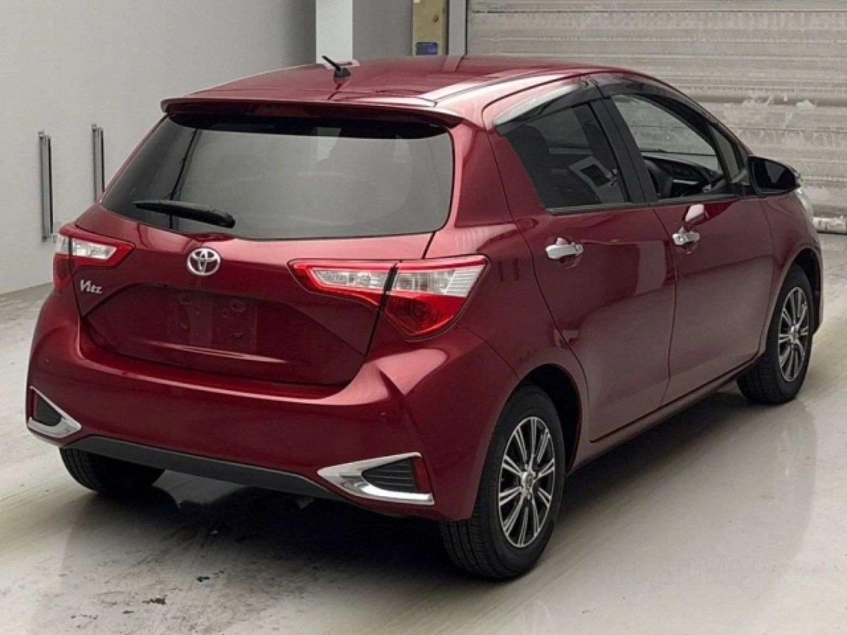 TOYOTA VITZ