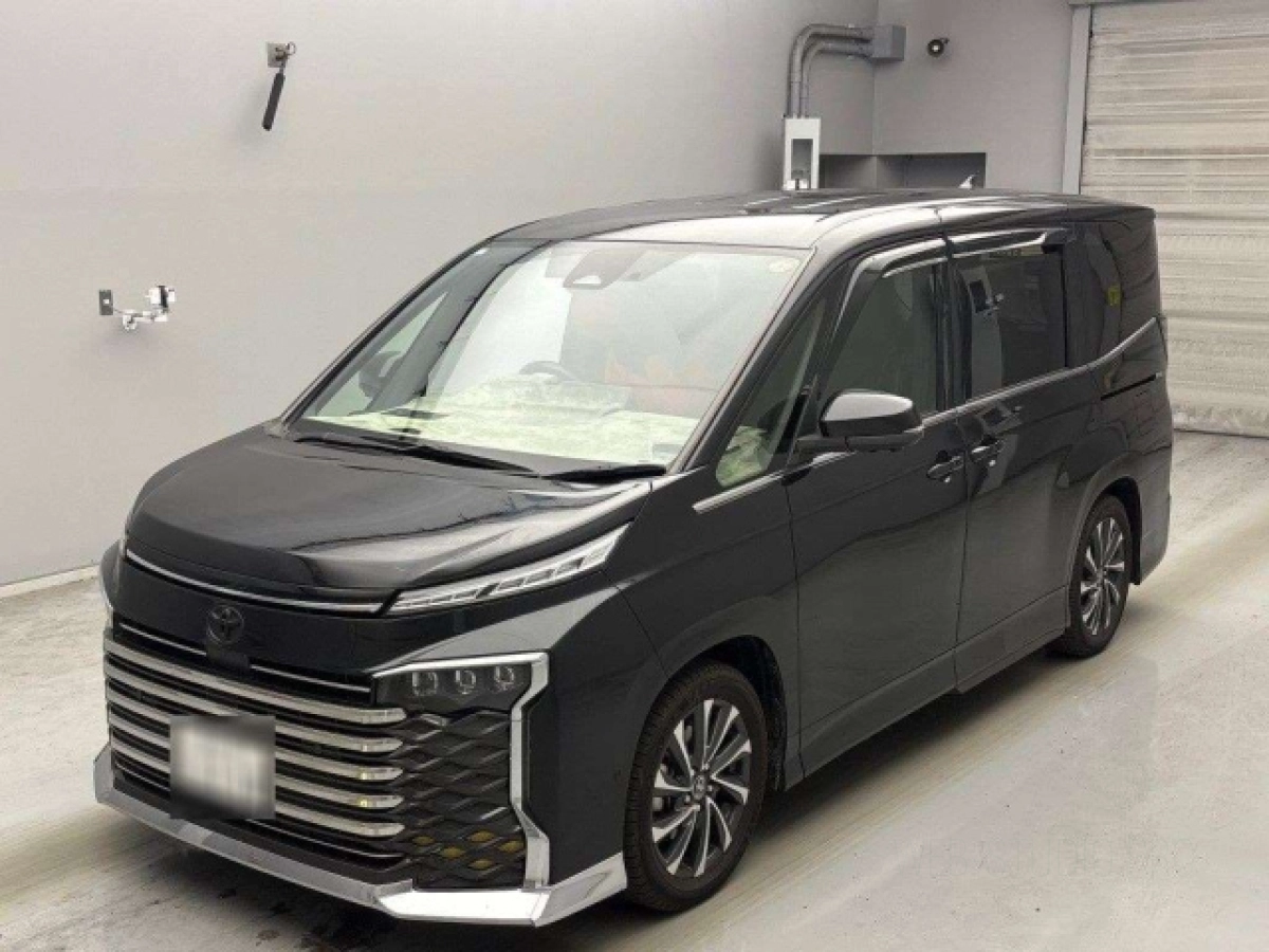 TOYOTA VOXY ZWR90W 2023