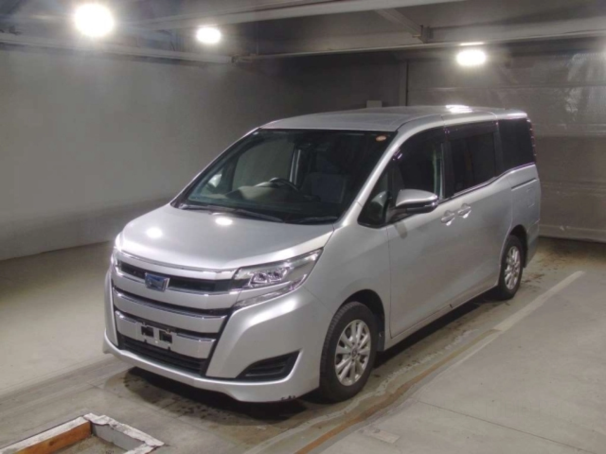 TOYOTA NOAH ZWR80G 2021