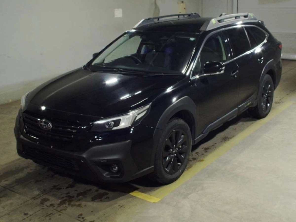 SUBARU LEGACY OUTBACK BT5 2024