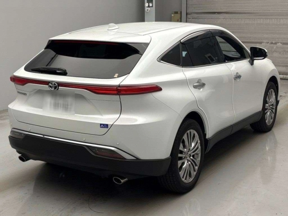 TOYOTA HARRIER