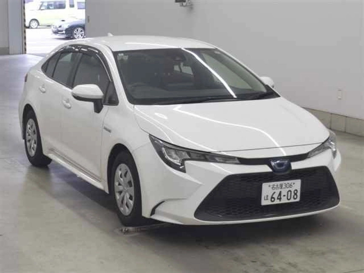 TOYOTA COROLLA ZWE211 2020