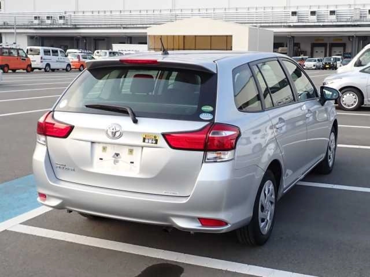 TOYOTA COROLLA FIELDER