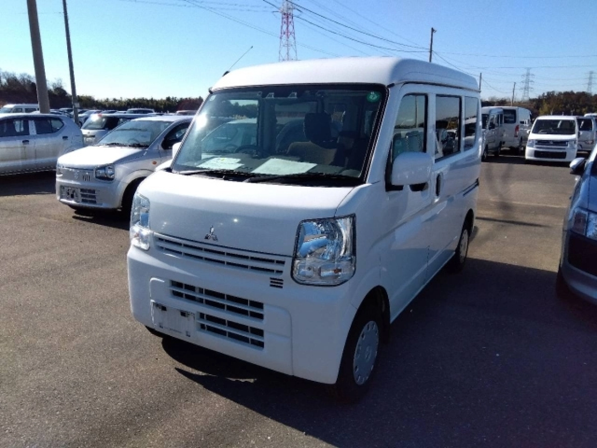 MITSUBISHI MINICAB VAN