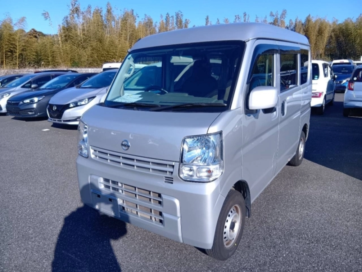 NISSAN CLIPPER VAN DR17V 2022