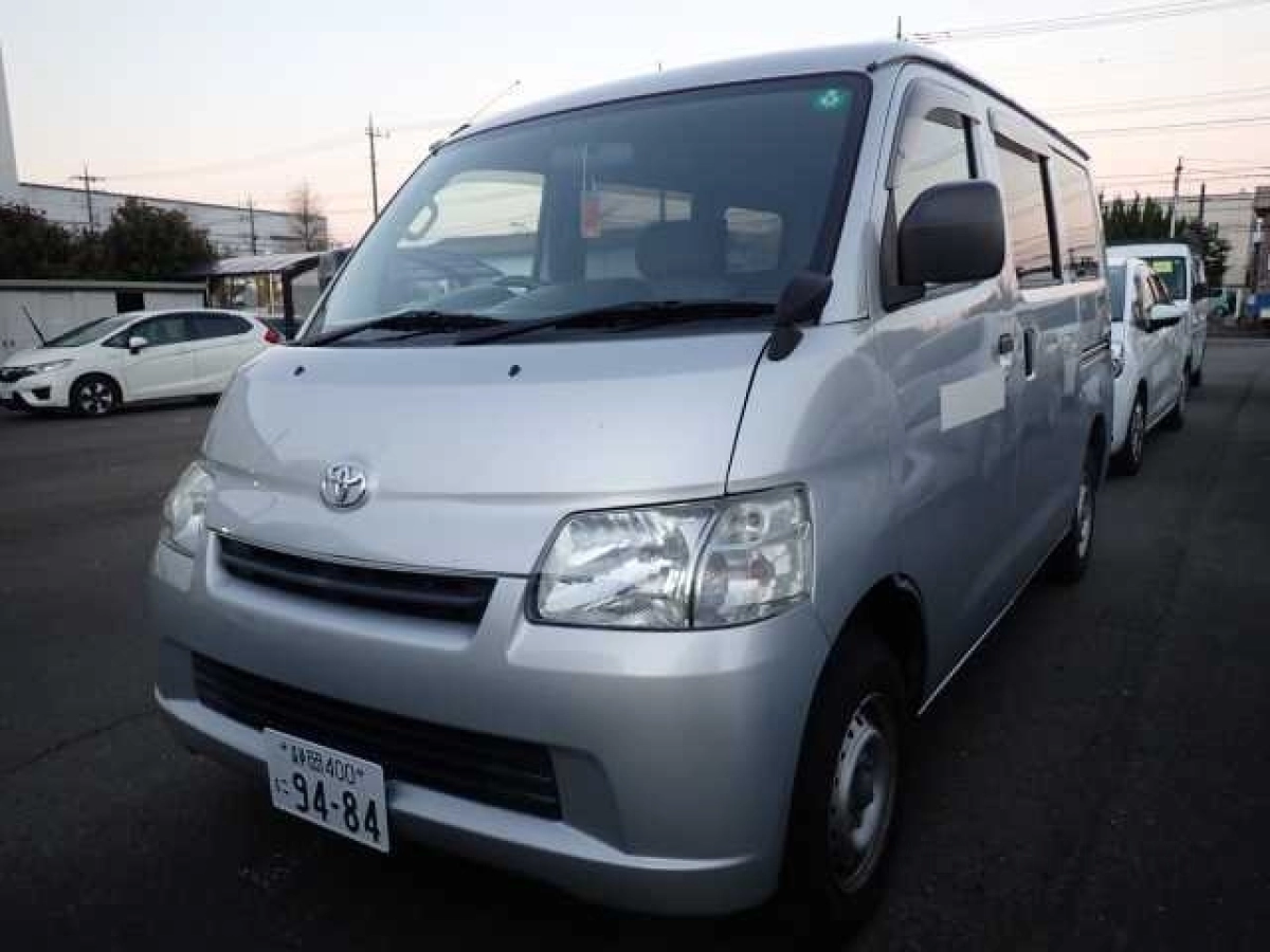 TOYOTA LITE ACE VAN S402M 2019