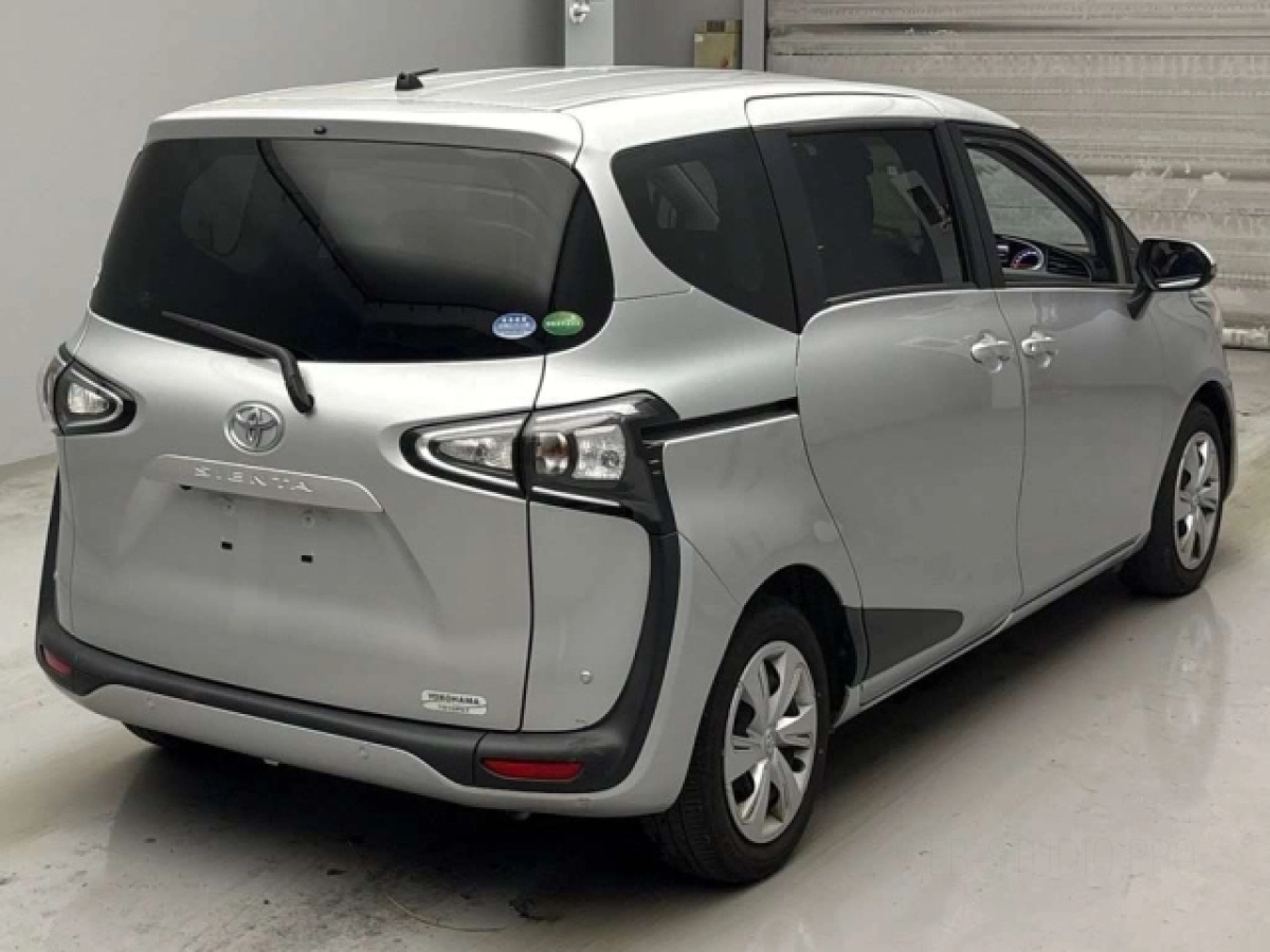 TOYOTA SIENTA
