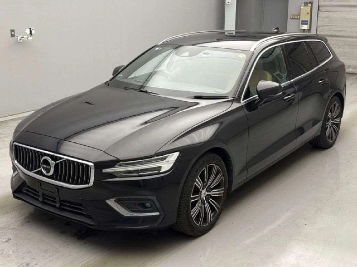 VOLVO V60 ZB420 2019