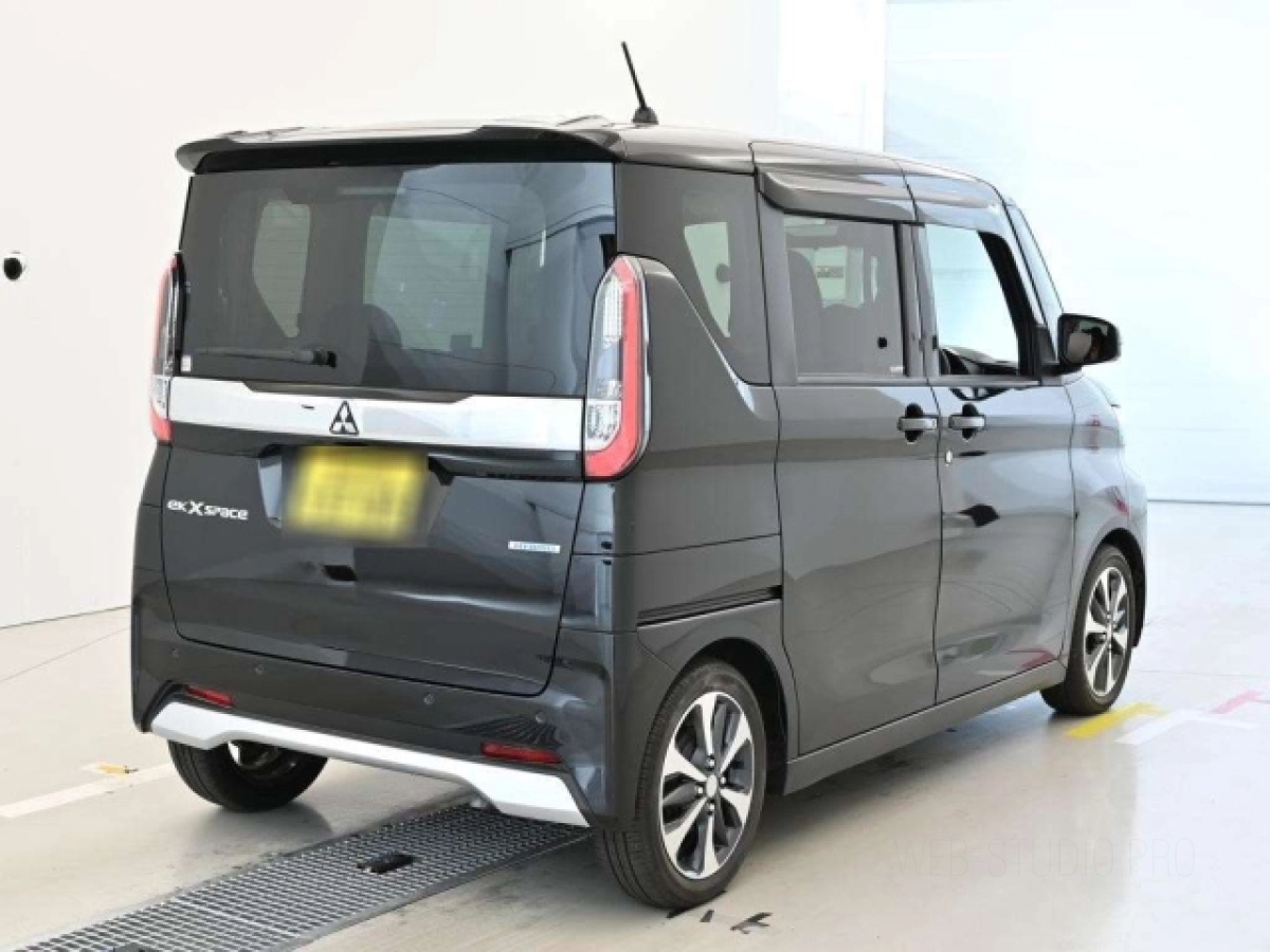 MITSUBISHI EK X SPACE