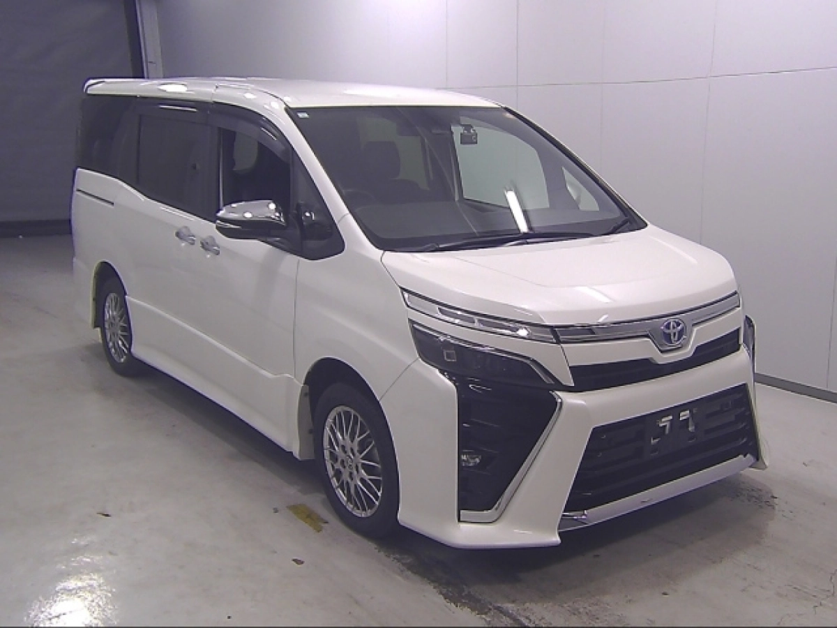 TOYOTA VOXY ZWR80W 2021