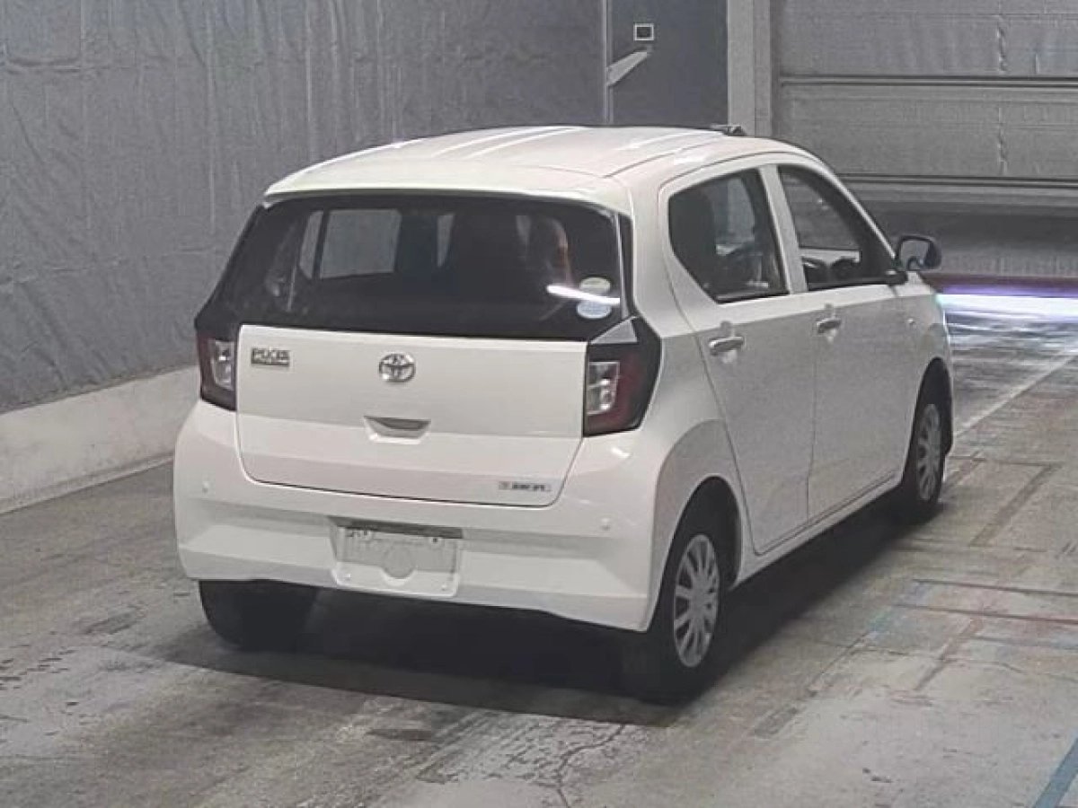 TOYOTA PIXIS EPOCH