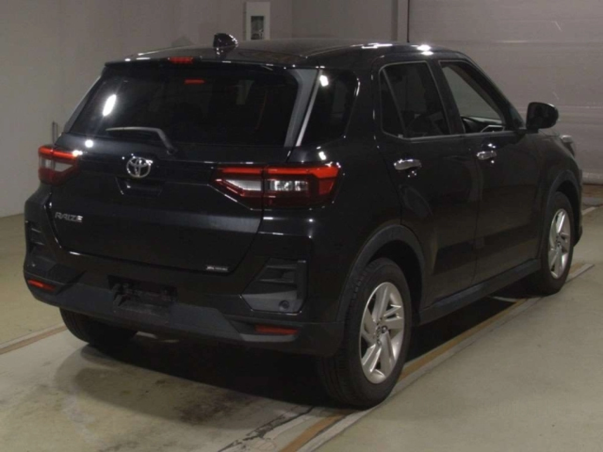 TOYOTA RAIZE