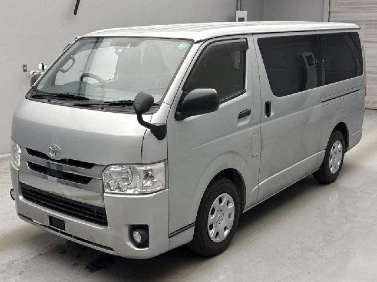 TOYOTA HIACE VAN GDH201V 2020
