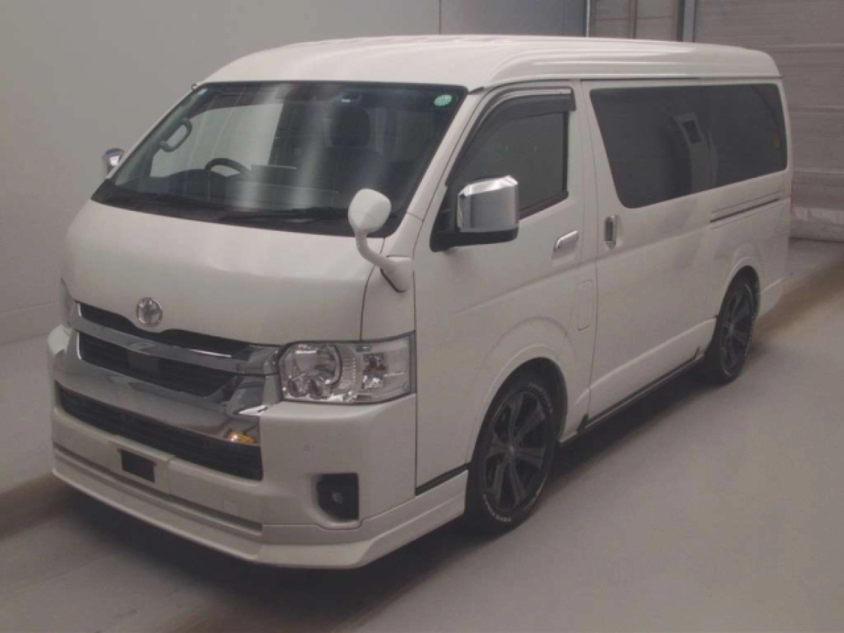 TOYOTA HIACE TRH219W 2023