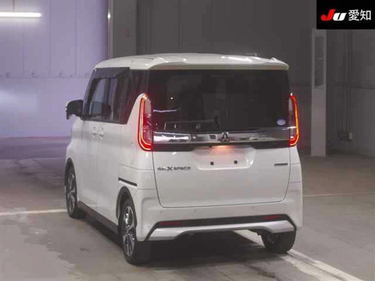 MITSUBISHI EK X SPACE