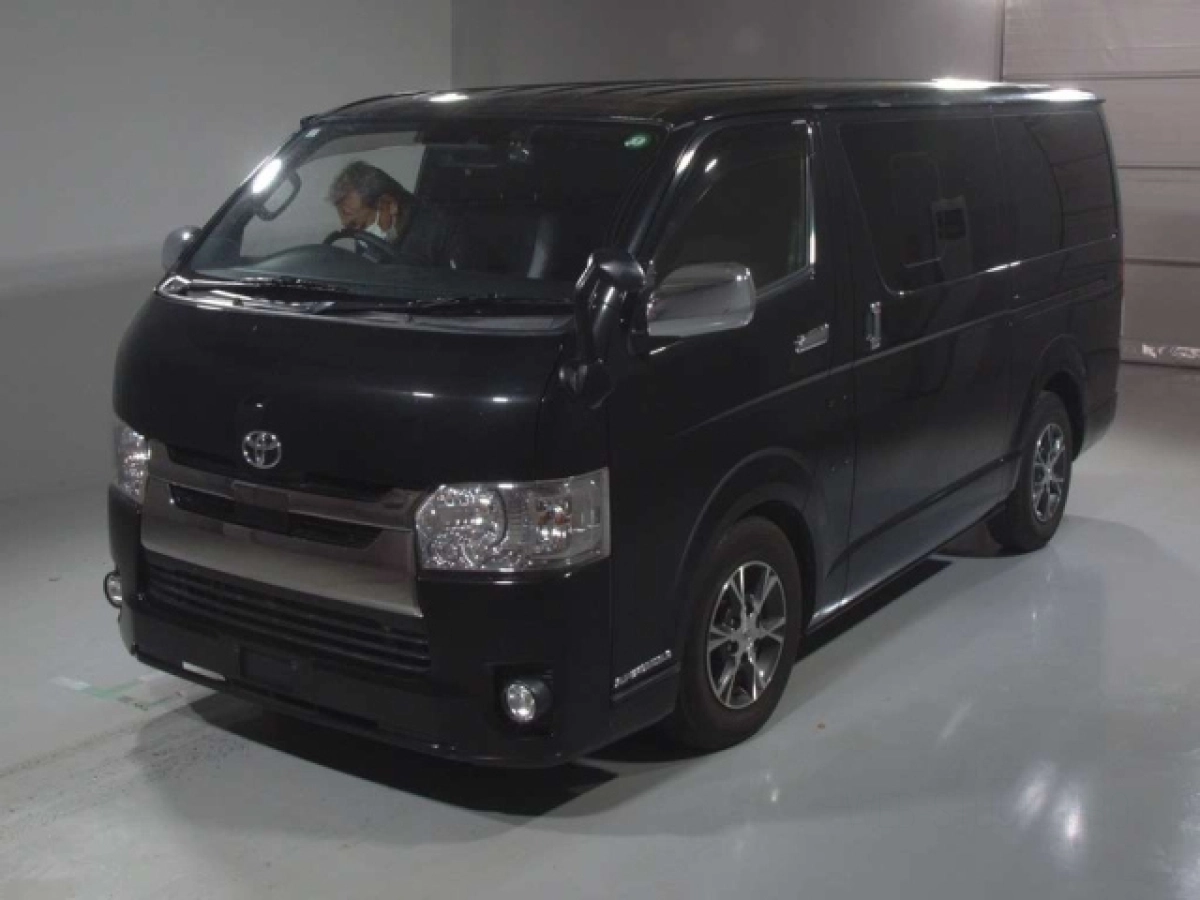 TOYOTA REGIUS ACE VAN GDH201V 2020