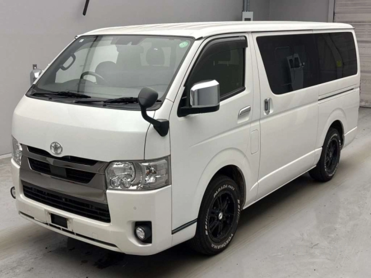 TOYOTA HIACE VAN TRH200V 2021