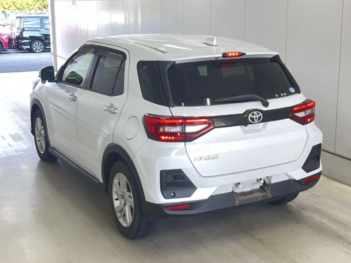 TOYOTA RAIZE