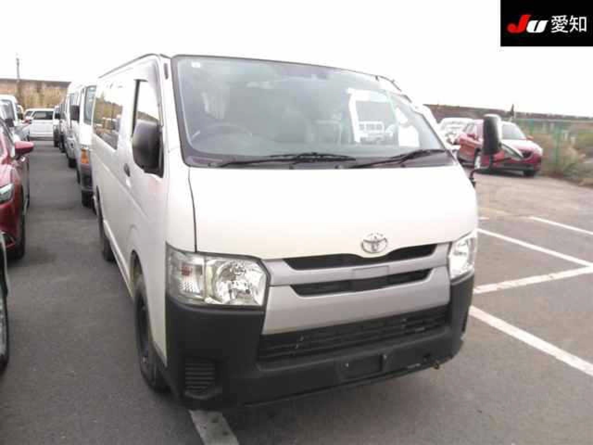 TOYOTA REGIUS ACE VAN GDH206V 2019