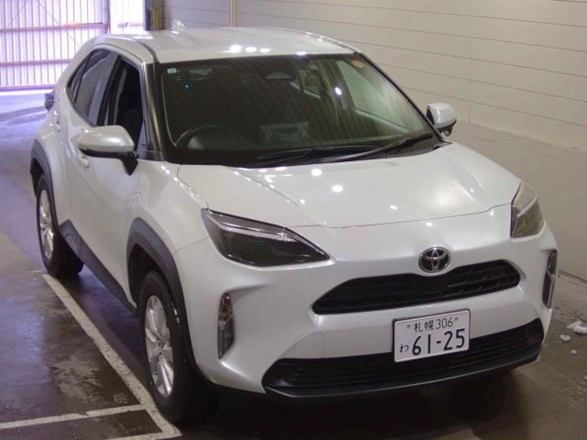 TOYOTA YARIS CROSS MXPB15 2024