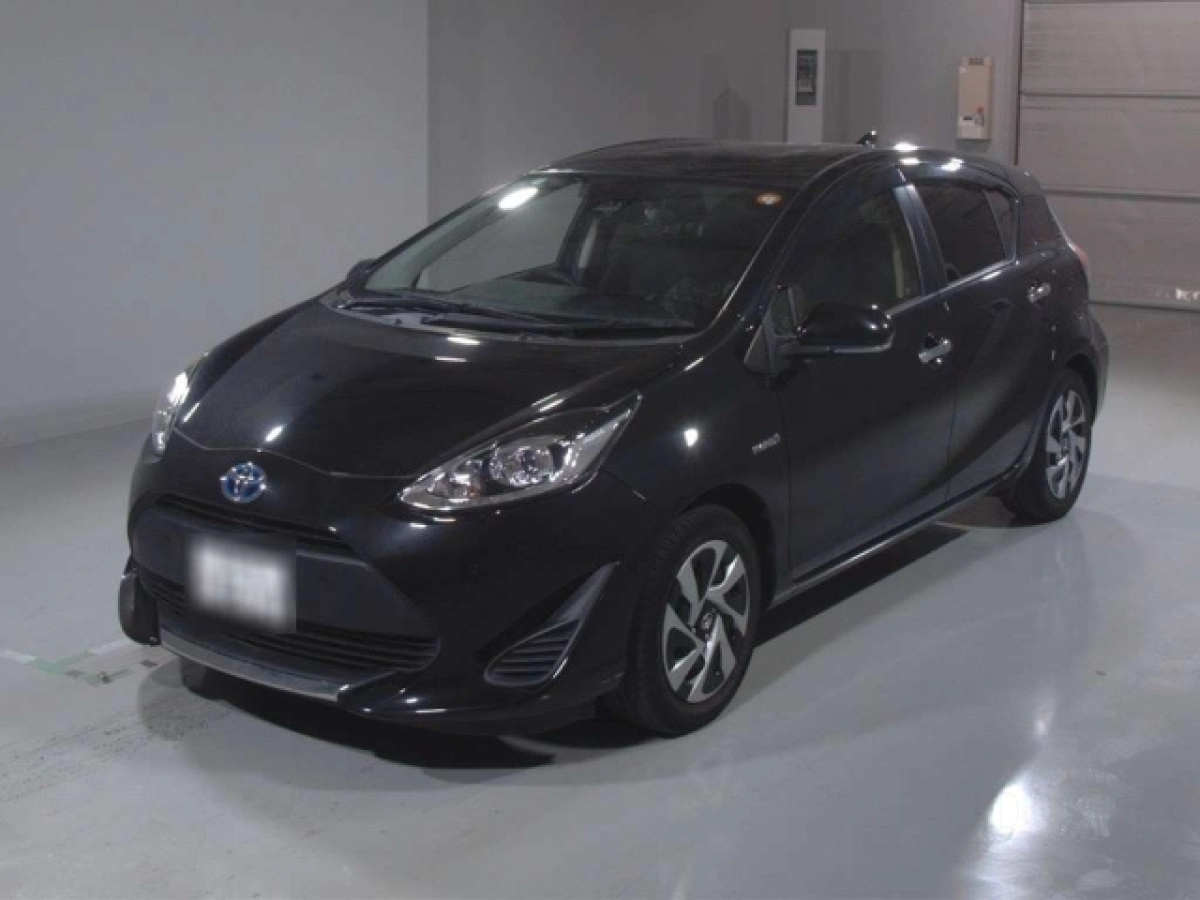 TOYOTA AQUA NHP10 2020