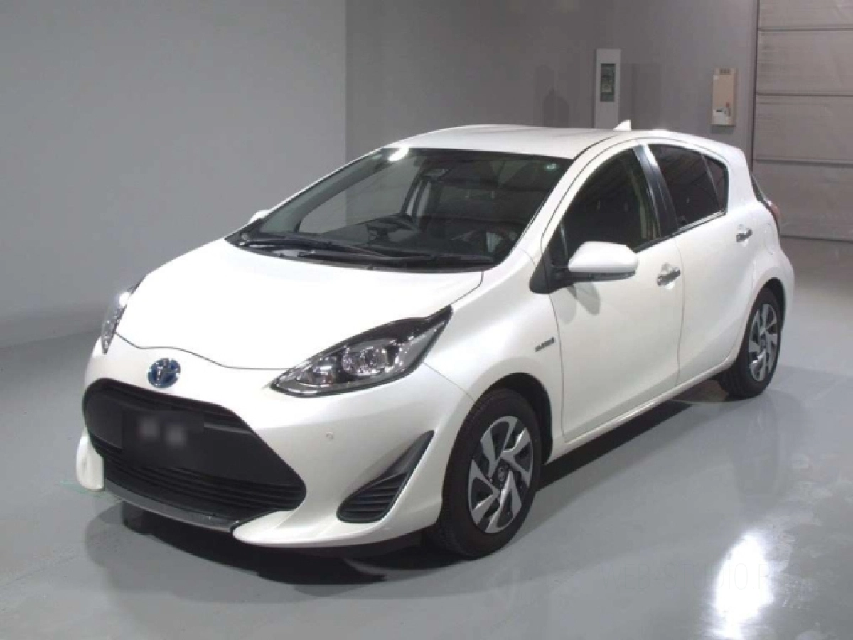 TOYOTA AQUA NHP10 2019