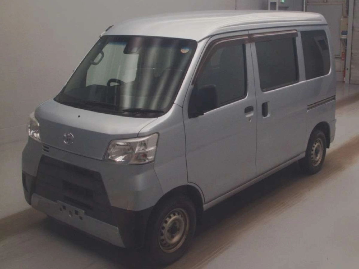 TOYOTA PIXIS VAN S331M 2019