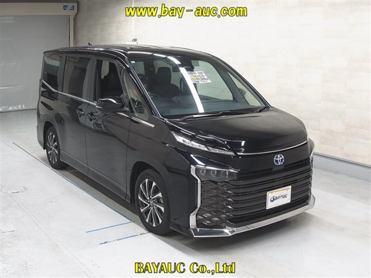 TOYOTA VOXY ZWR90W 2024