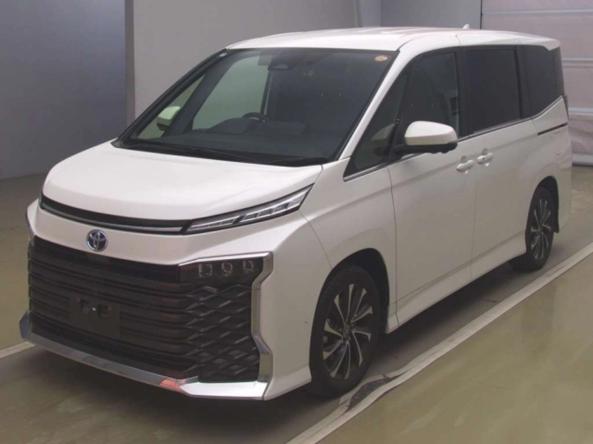 TOYOTA VOXY ZWR90W 2022