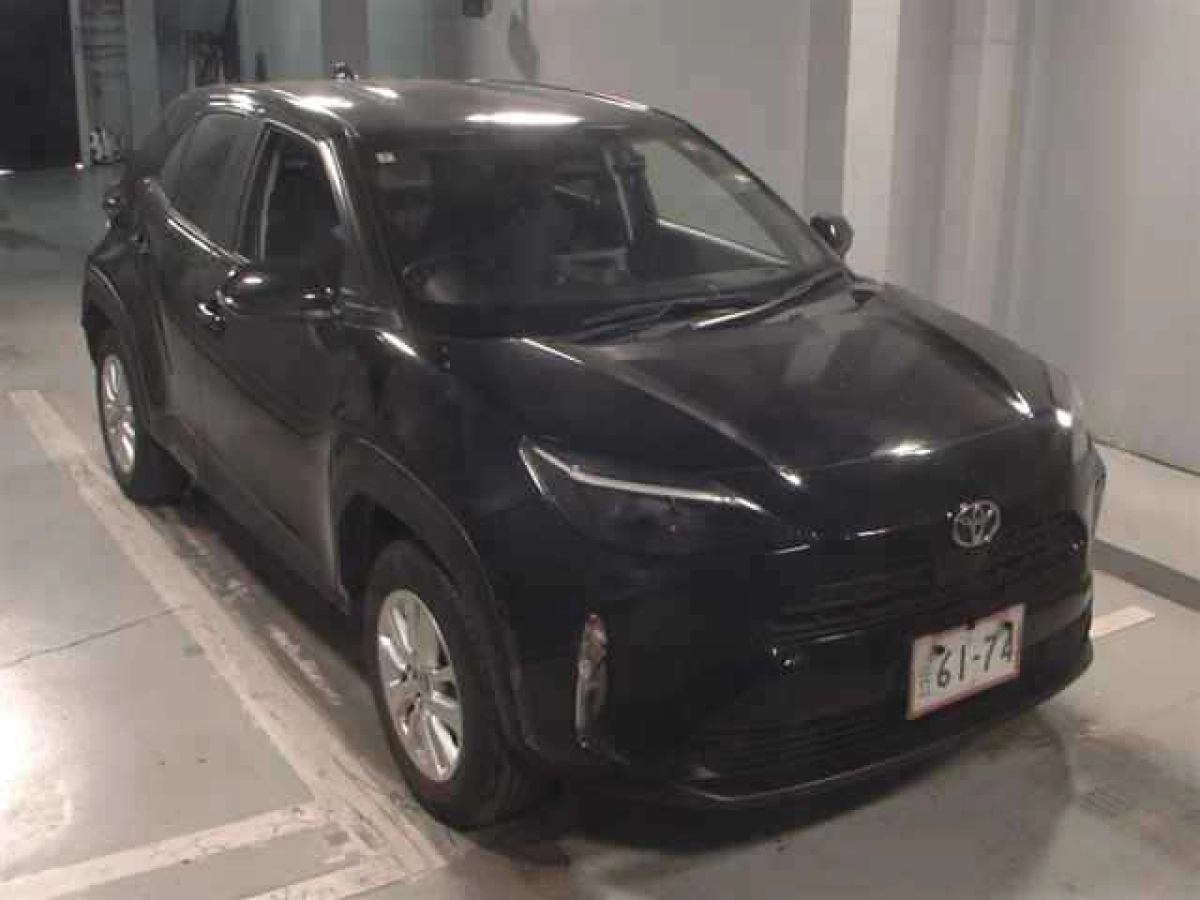 TOYOTA YARIS CROSS