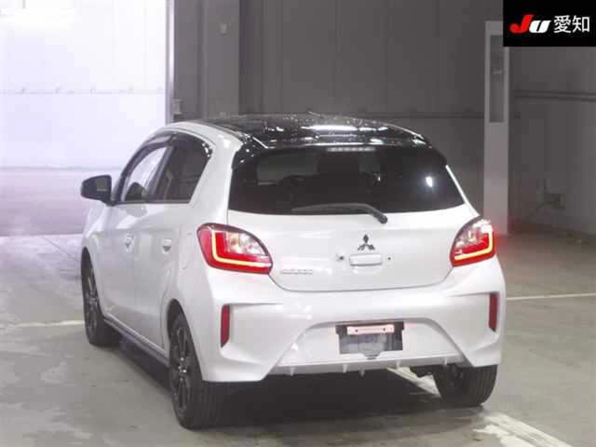 MITSUBISHI MIRAGE