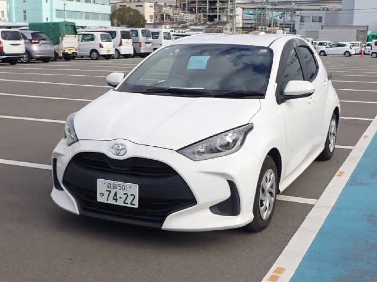 TOYOTA YARIS