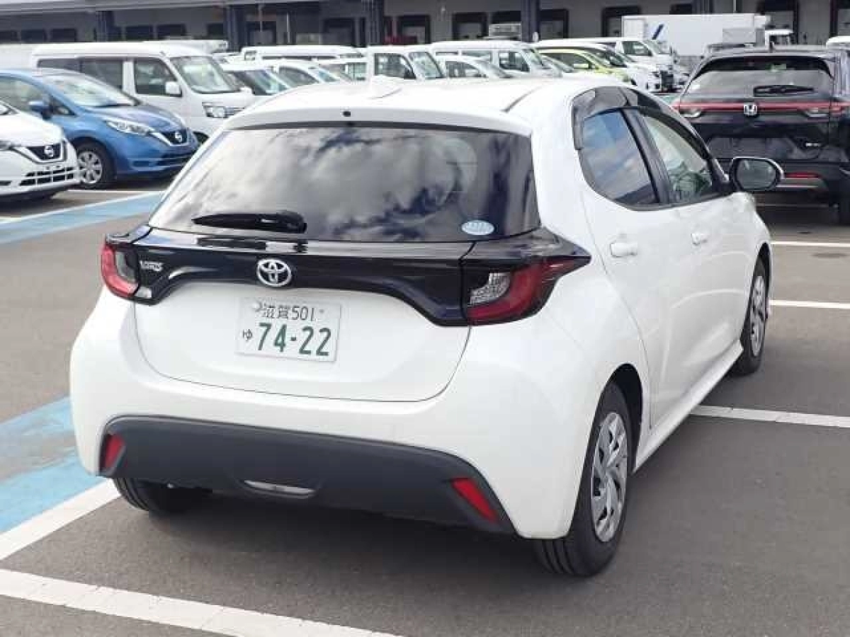 TOYOTA YARIS