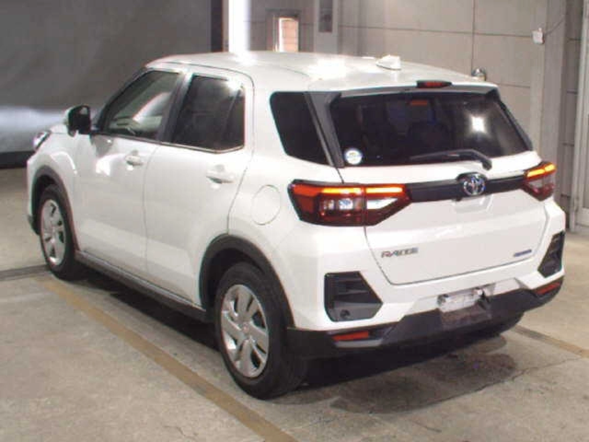 TOYOTA RAIZE