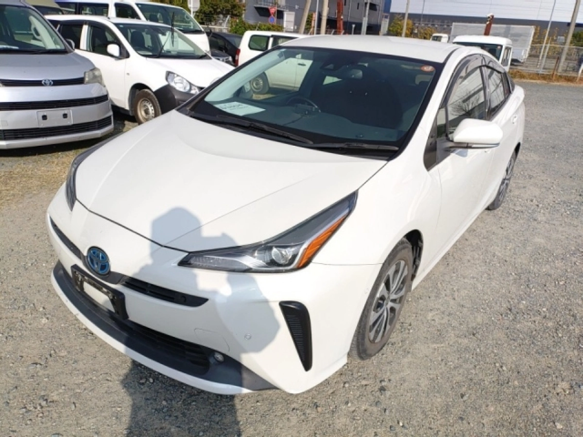 TOYOTA PRIUS ZVW51 2021