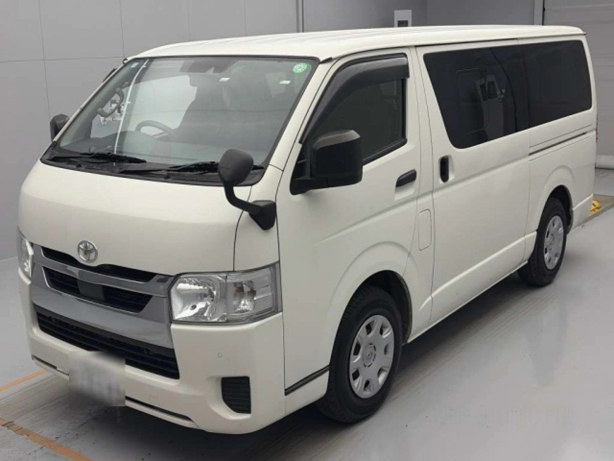 TOYOTA HIACE VAN GDH201V 2022