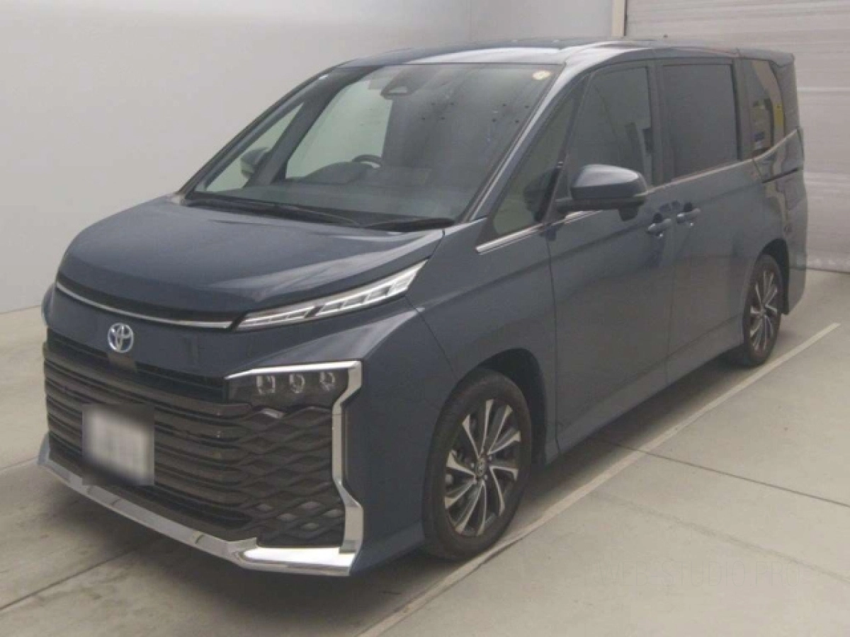 TOYOTA VOXY ZWR90W 2022