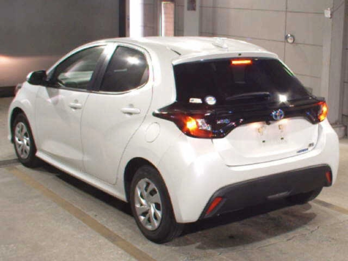 TOYOTA YARIS