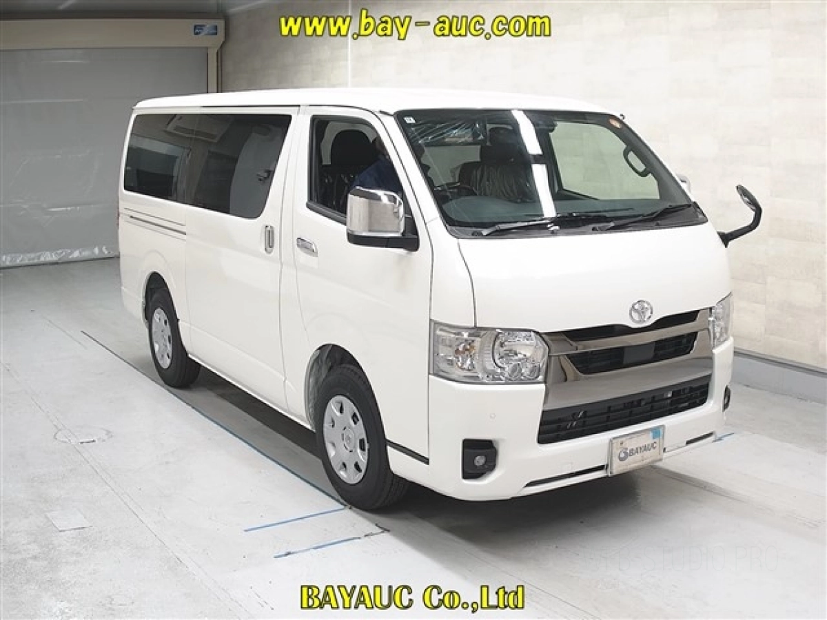 TOYOTA HIACE VAN TRH200V 2025