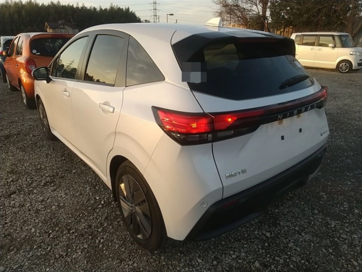 NISSAN NOTE