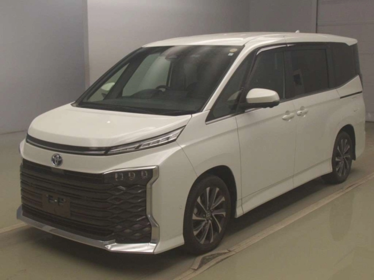 TOYOTA VOXY ZWR90W 2023