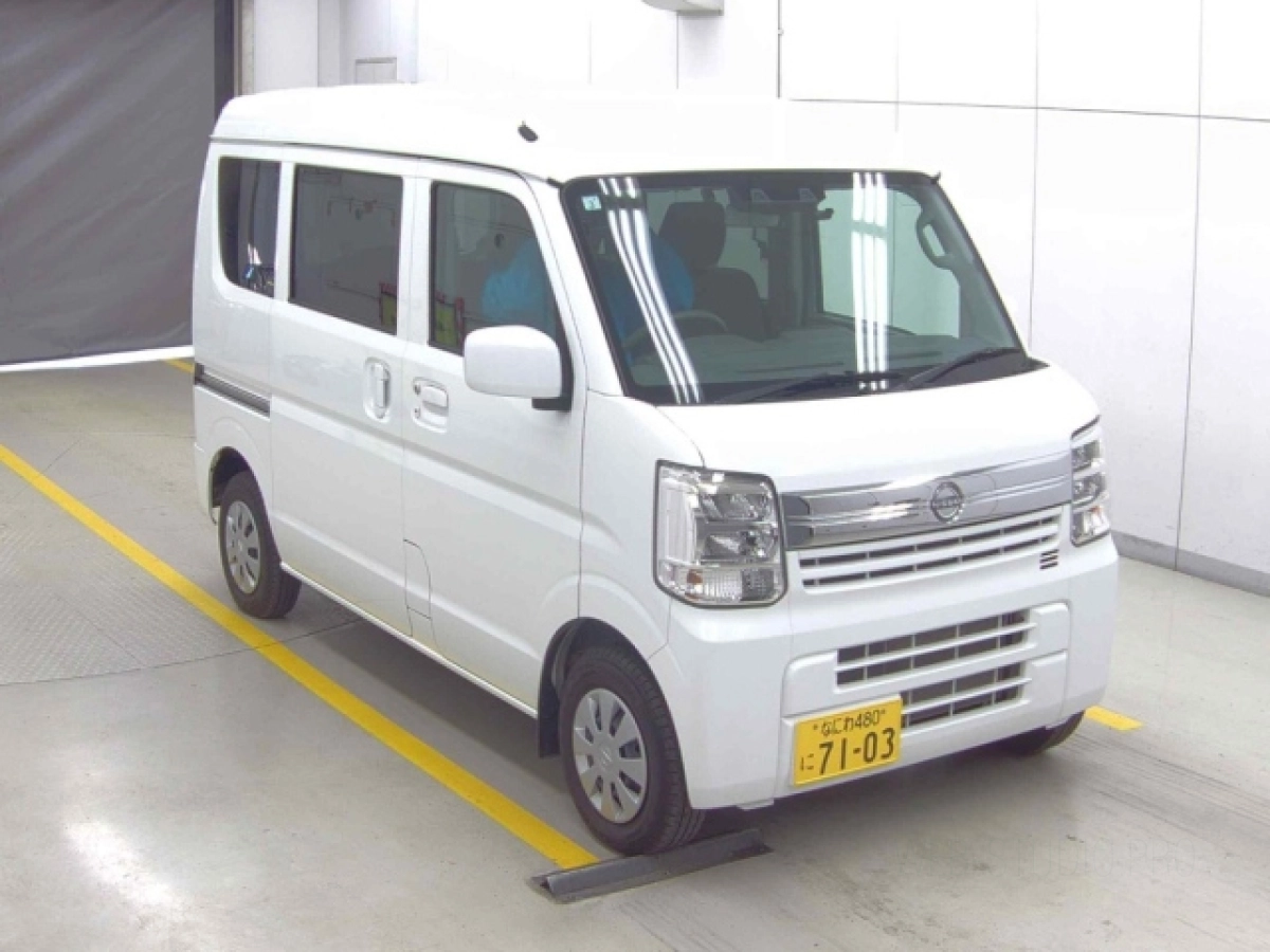 NISSAN CLIPPER VAN DR17V 2024