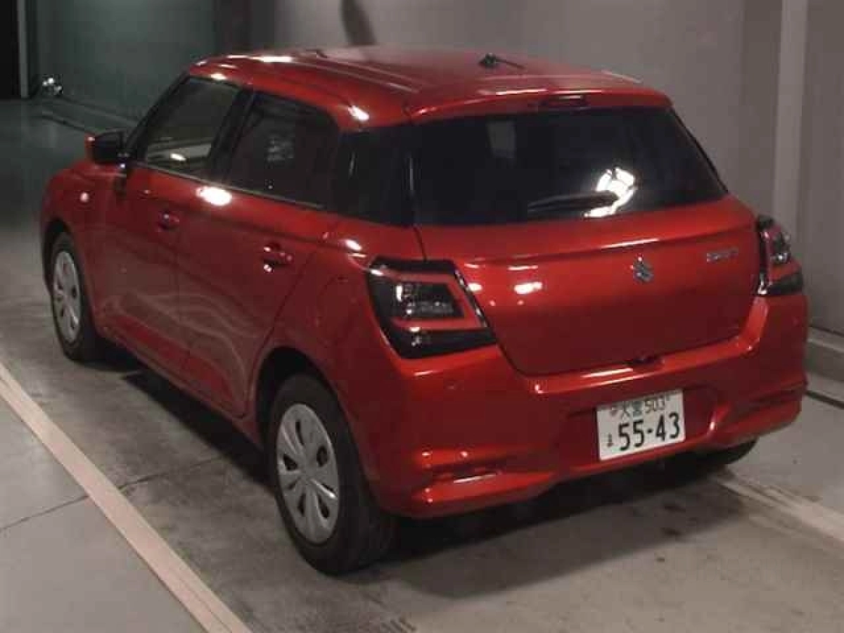 SUZUKI SWIFT