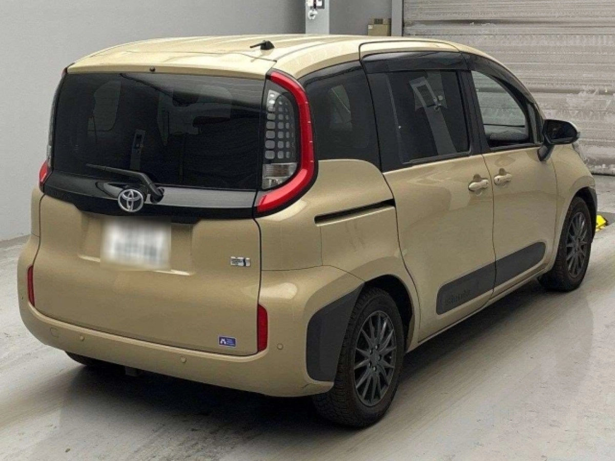 TOYOTA SIENTA