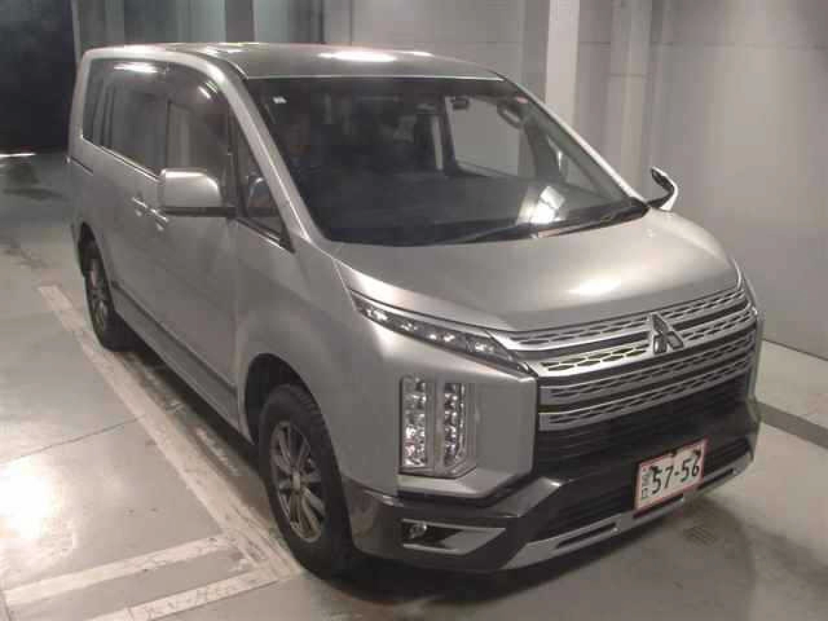 MITSUBISHI DELICA D5 CV1W 2019