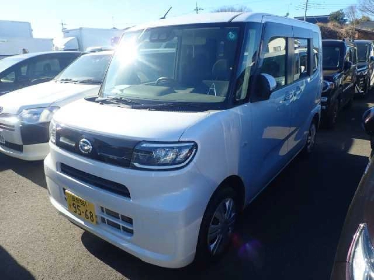 DAIHATSU TANTO LA650S 2019