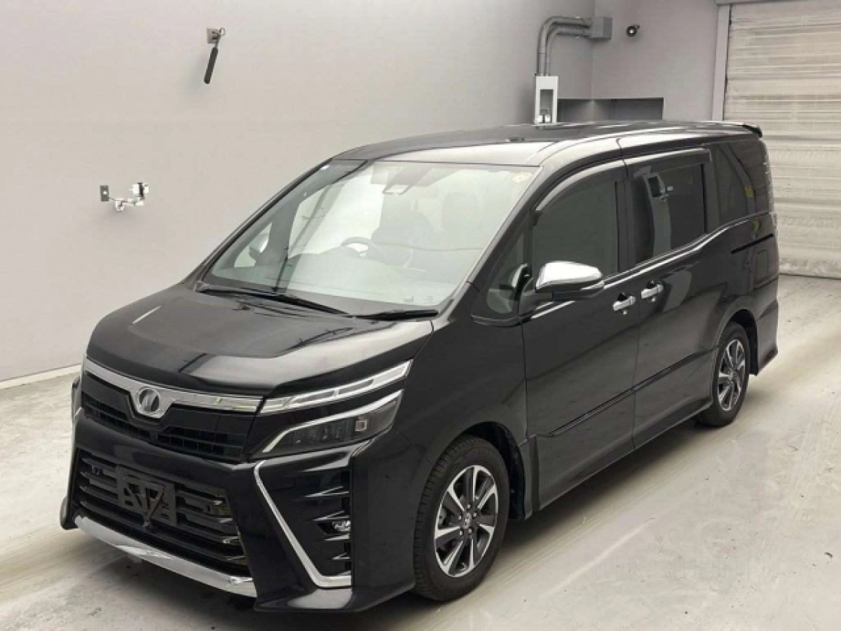 TOYOTA VOXY ZRR80W 2019