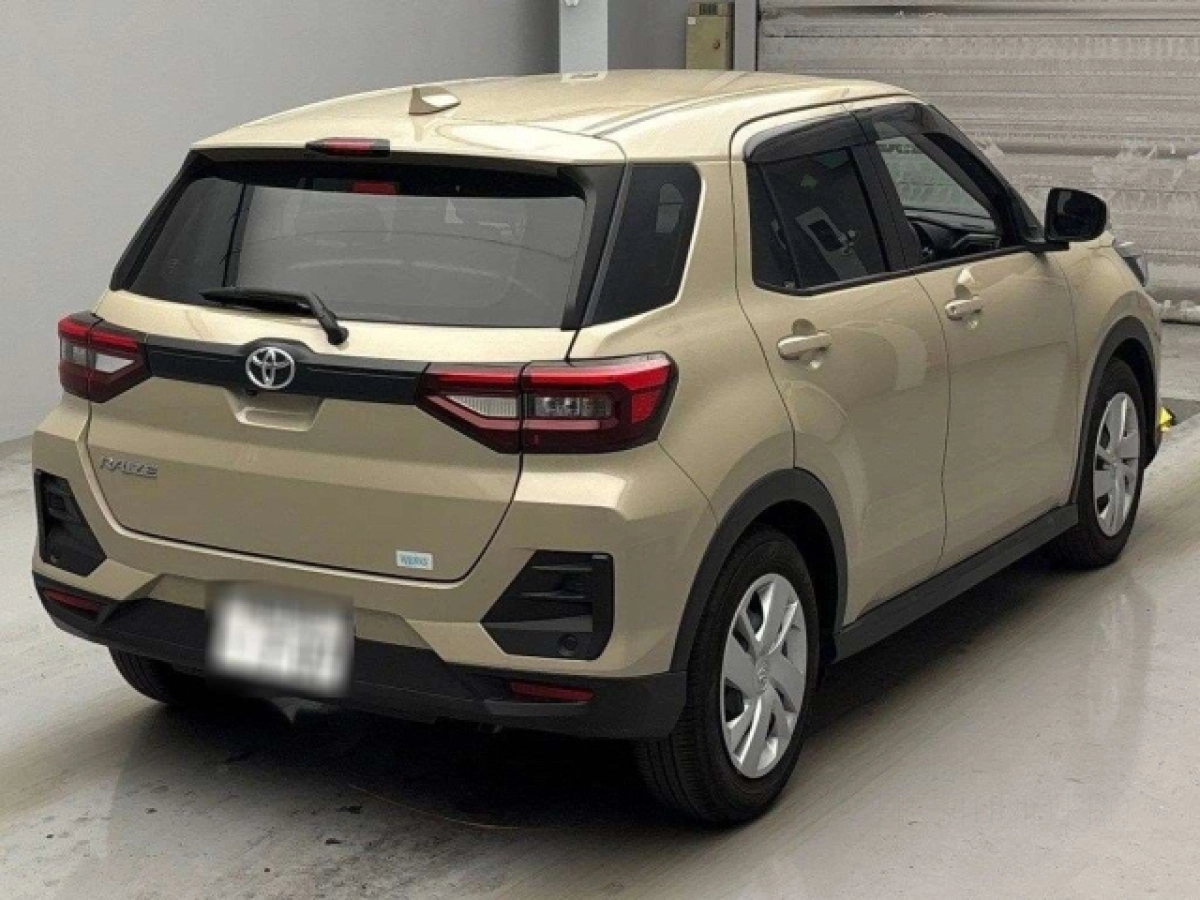 TOYOTA RAIZE