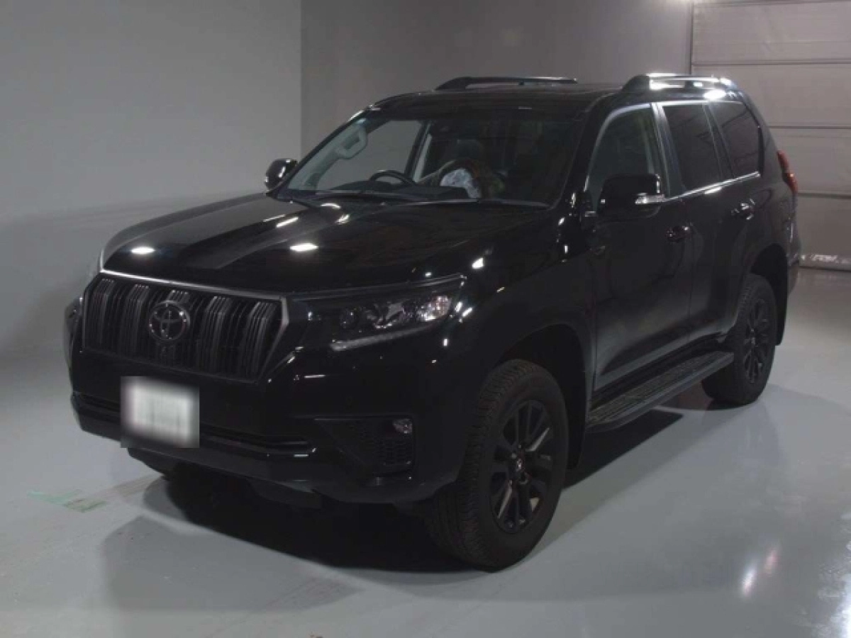 TOYOTA LAND CRUISER PRADO TRJ150W 2023